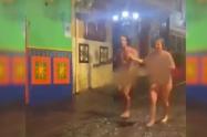 Turistas corrieron desnudos por calles de Guatapé y esto generó revuelo