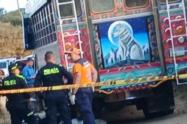 Mujer perdió la vida en trágico accidente con un vehículo escalera en San Vicente Ferrer 