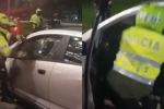  Policía agredió y sacó de su vehículo a conductor de plataforma en medio de protestas