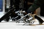 Dueño de almacén de armas de Medellín: convertía pistolas “hechizas” en poderosos “totes” para la delincuencia
